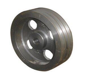 Triple groove cast iron pulley wheel for industrial belt drive systems and mechanical transmissions